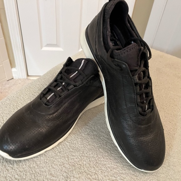 Johnston Murphy Men's XC4 Prentiss Black Leather Waterproof Shoes
